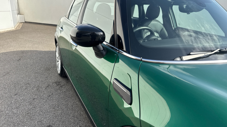 MINI Hatchback 1.5 Cooper Exclusive 5dr Petrol Hatchback